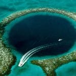 Blue Hole, en las aguas de Belice