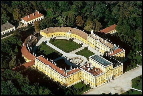 Castillo de Fertod Esterhazy en Hungria