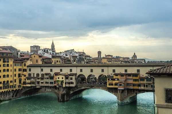El Ponte Vecchio desde la Galería Uffizi