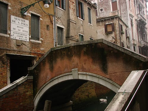 El puente de la teta de Venecia