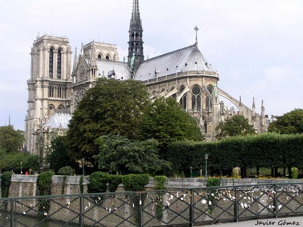 Notre Dame y el Puente de los Candados