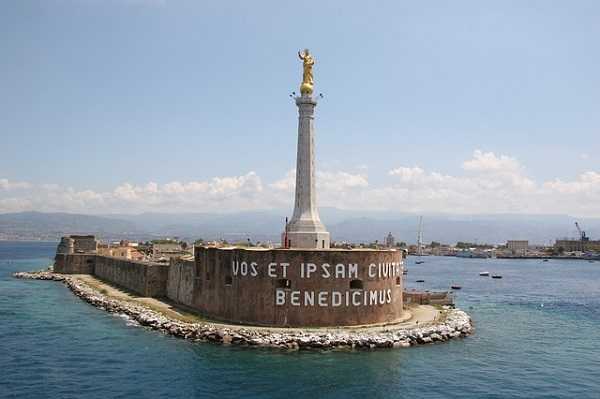 Puerto de Messina, en Sicilia