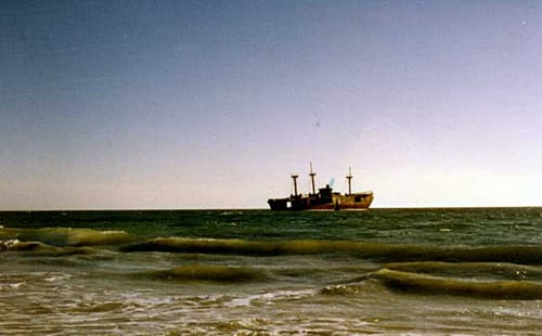 Alkimos, un barco fantasma en Australia