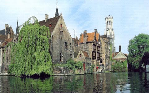 Escondidos en Brujas Escondidos en Brujas