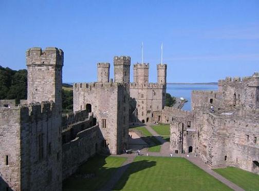 De festivales y castillos en la verde Gales