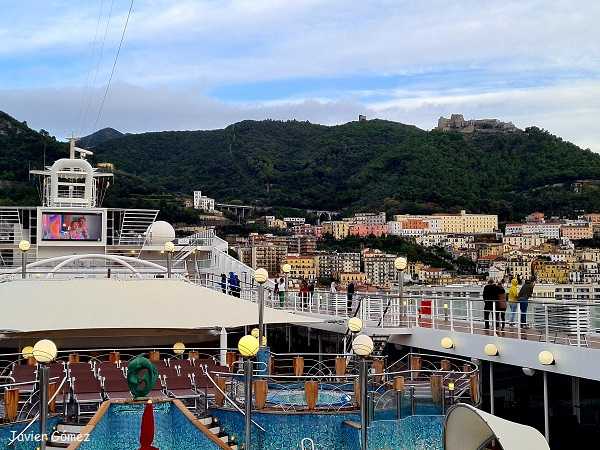 Crucero en el puerto de Salerno