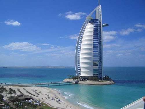 Hotel Burj Al Arab, el símbolo de Dubai Hotel Burj Al Arab, el símbolo de Dubai