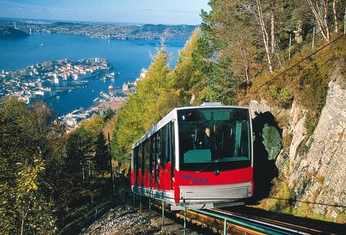 El funicular de Floibanen, en Bergen El funicular de Floibanen, en Bergen