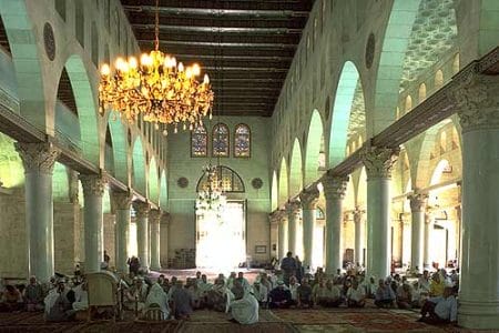 Interior de la Mezquita de Al Aqsa