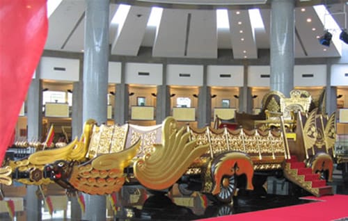 Un museo real, en Brunei Un museo real, en Brunei