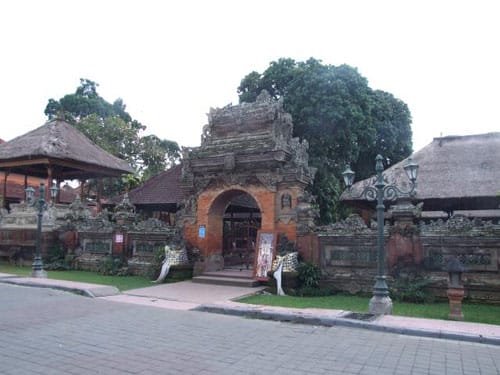 El Palacio Puri Saren Ubud, en Indonesia El Palacio Puri Saren Ubud, en Indonesia