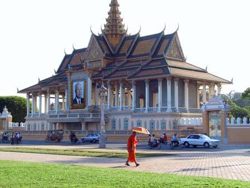 phnom_penh_palace.jpg