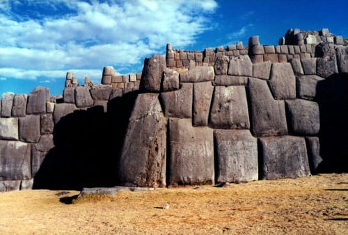 Sacsayhuaman, misteriosa fortaleza cerca de Cusco Sacsayhuaman, misteriosa fortaleza cerca de Cusco