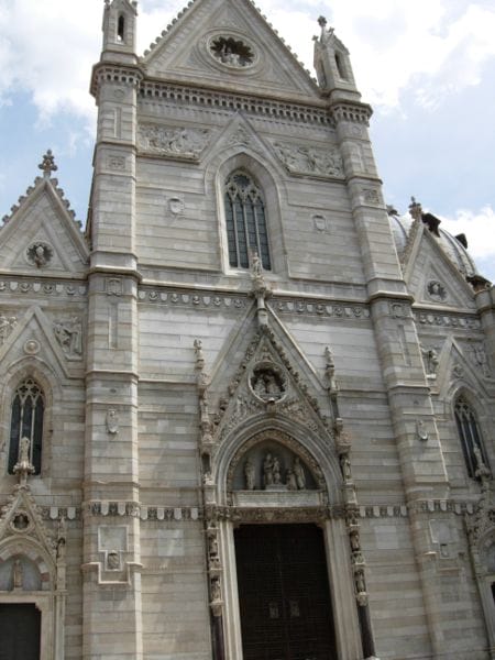 La Catedral de Napoles y el milagro de San Gennaro
