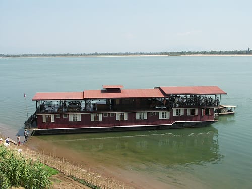 Un crucero por el rio Mekong Un crucero por el rio Mekong